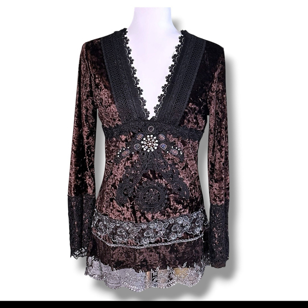 Passion Concepts Y2K Crushed Velvet Lace Beaded L/S V-Neck Top Whimsygoth Medium
